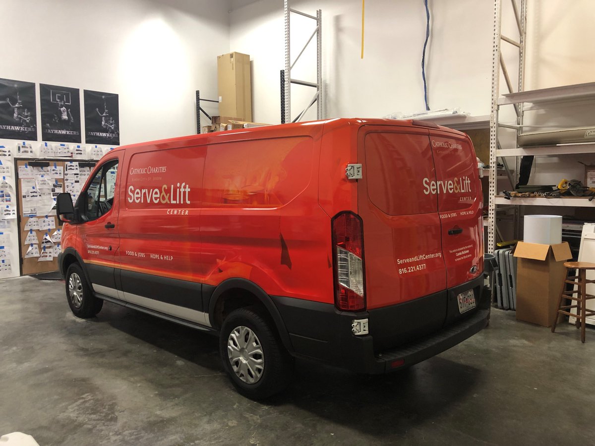 SpeedproShawnee's tweet photo. Finished up a vehicle wrap and decal installation this past week.  #FullVehicleWrap #VehicleDecals #LargeFormatPrinting #MobileAdvertising #BestROI #MobileBillboard https://t.co/j2yKy0cRcL