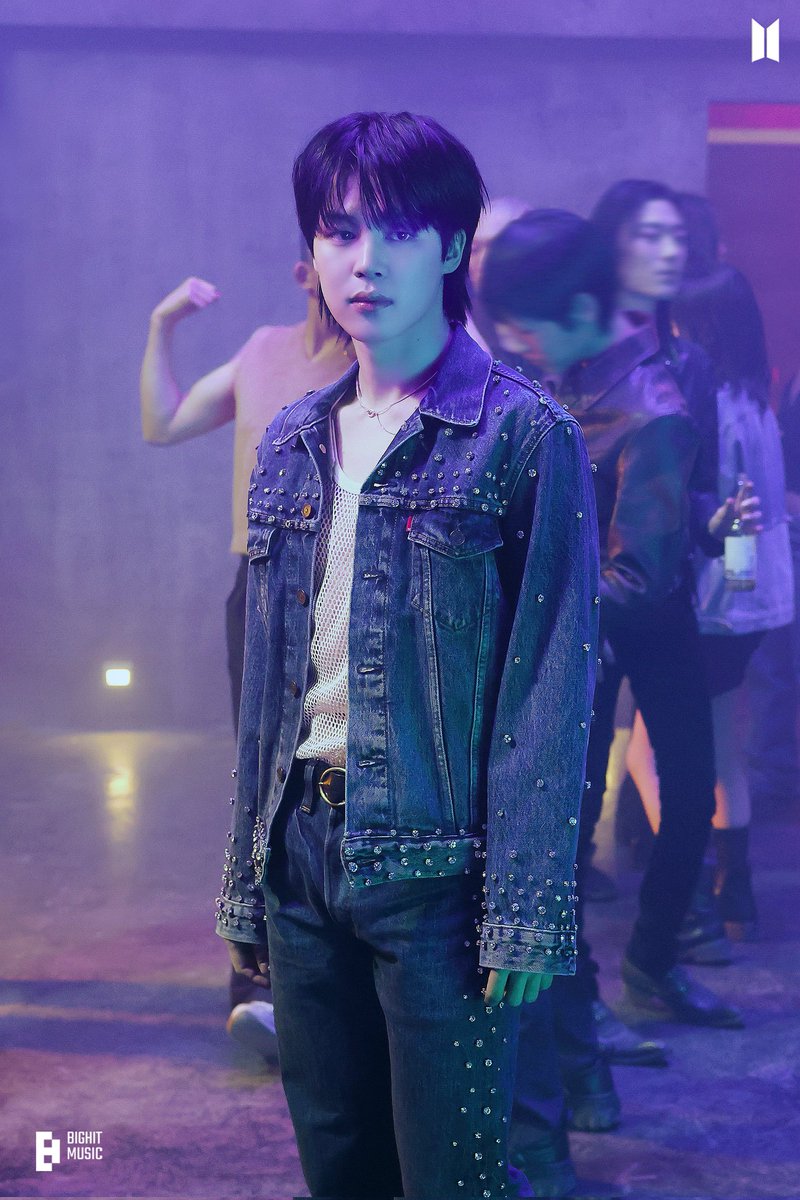 Abbi⁷ | Bts's year tweet media