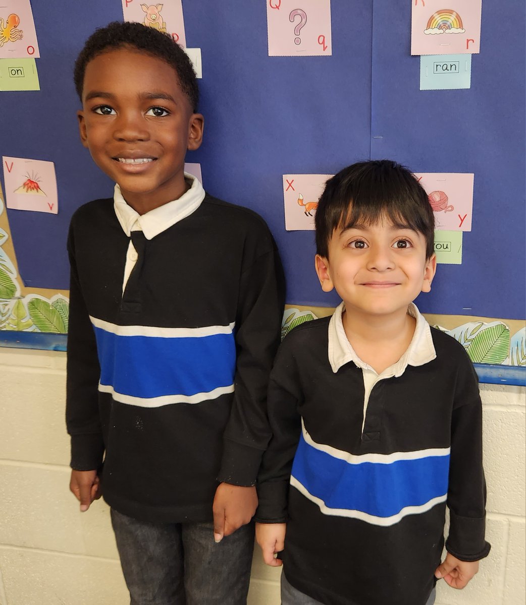 It's the small things that make us smile every day.  Happy Monday!  :)