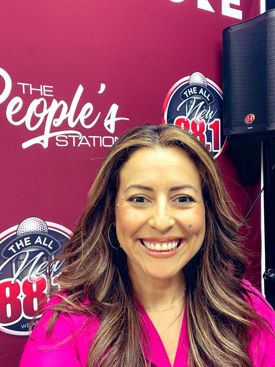 erickaaviles's tweet photo. We’re on #KCEP this morning with @SumnuMarketing . Tune in now. En vivo! https://t.co/udw8ZliSBk