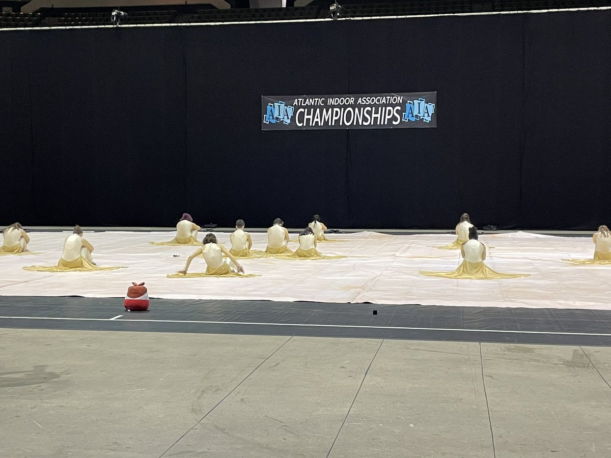 Great weekend down in Hampton where our winter guard and drum line wrapped up their indoor seasons. Great progress by our winter guard and drum line finished 3rd in their class earning bronze. Great job all around!