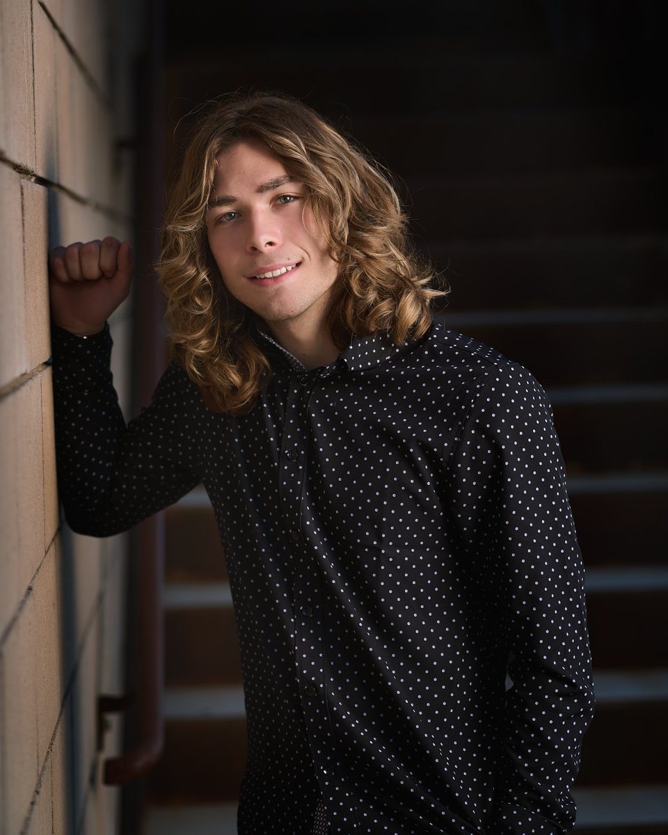 ThePicture_Lady's tweet photo. Sneak peek alert! Check out the pics from Ryan's senior photo shoot! Stay tuned, more to come! #LHS #azphotographer #SeniorMuse #thetwelfthyear #seniorphotos #classof2023 #photography #PictureLady #peoriaazphotographer #arizonaphotographer https://t.co/57DXkEw2ig