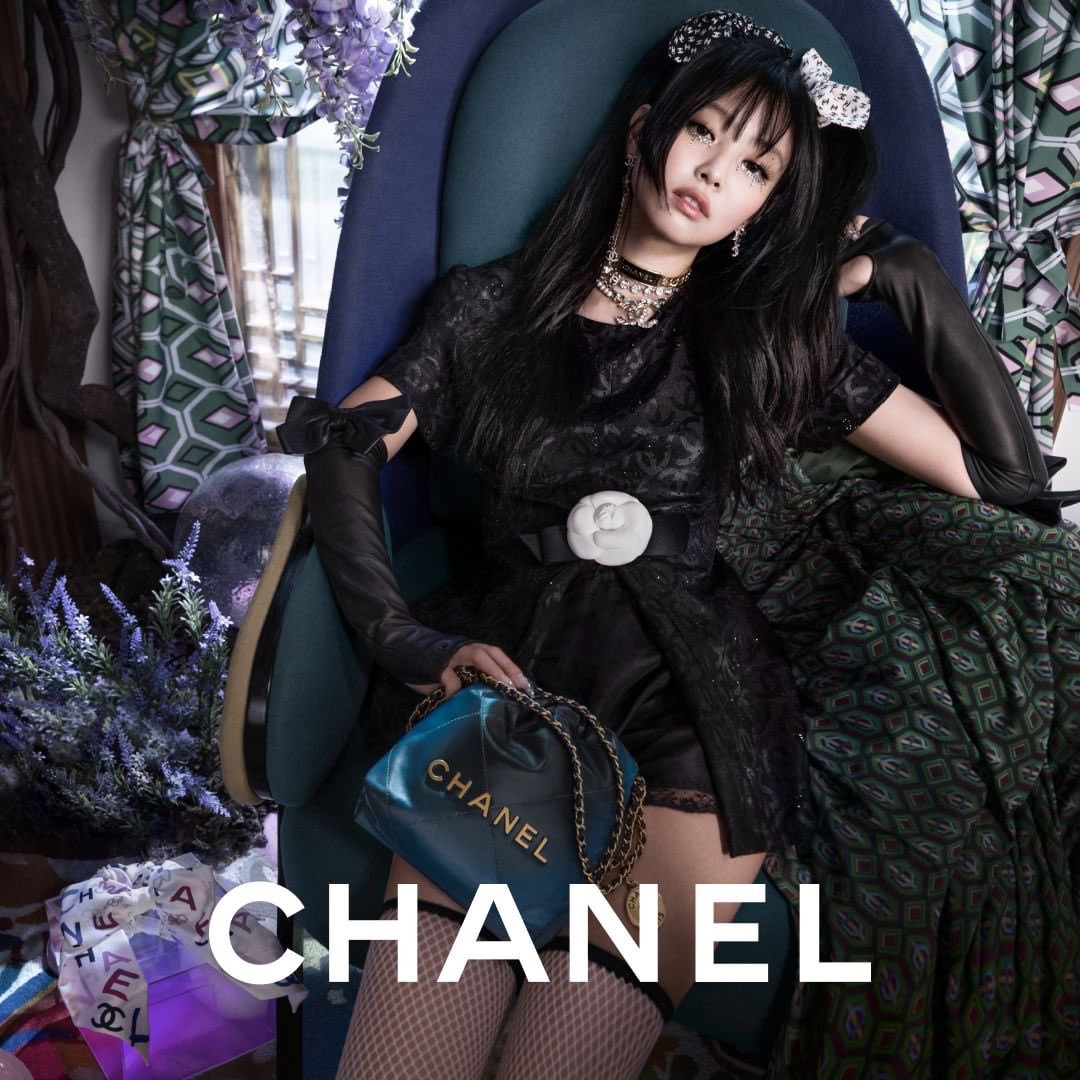 Pop Base on X: BLACKPINK's Jennie stuns in new campaign for Chanel, 'The  Chanel 22.'  / X