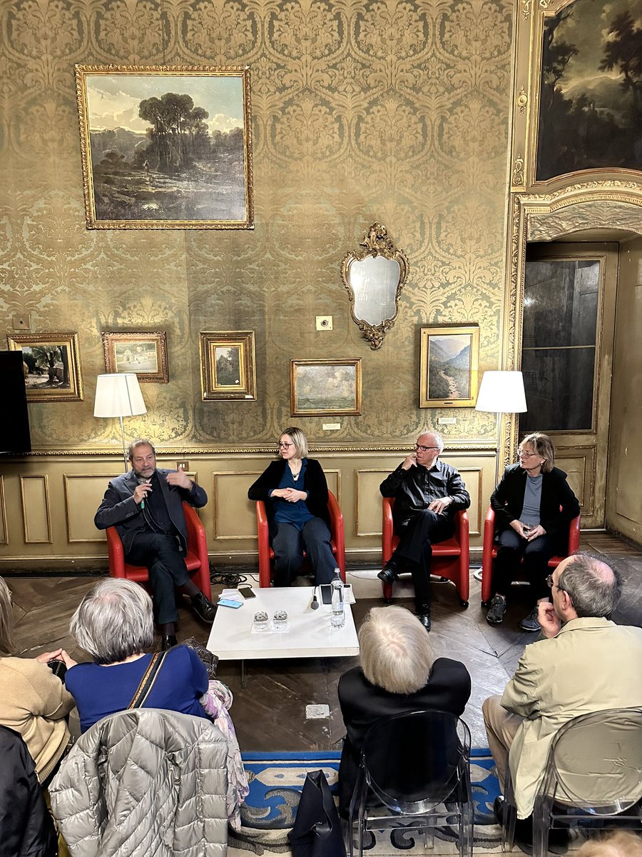 CircoloLettori's tweet photo. “Il teatro di Franca Rame e Dario Fo a portata di cuffia” con Lucia Vasini, Mario Pirovano, @matteafo, Gian Luca Favetto.
A cura di @AudibleIt.
@FondoFoRame https://t.co/w73o3wXtEj