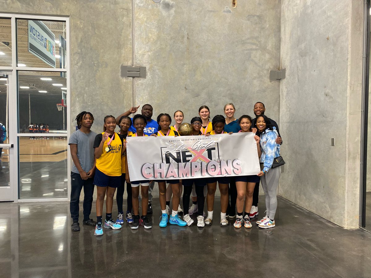 rboatner3's tweet image. Lady BOSA 7th grade girls went 4-0 and brought home the gold! Great job this weekend! 
#SheGotNext 
#Champs