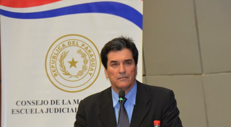 #Politica 
GUSTAVO SANTANDER ES EL NUEVO MINISTRO DE LA CORTE SUPREMA DE JUSTICIA
puntoinformativopy.com/news/news.php?…