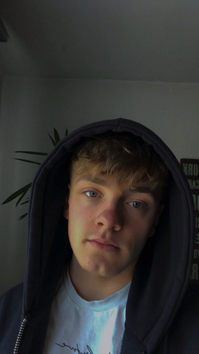 6TM tkshii on Twitter: "Lil Leak"