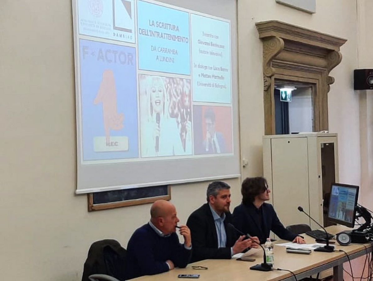 luca_barra's tweet image. Una lunga, ricchissima, divertente chiacchierata con @giovannincasa sui ferri del mestiere televisivo, sui pubblici che cambiano, sui linguaggi della comicità. Quasi come in #laconferenzastampa, ma all’università! :)
#factor #prin2017 #incom #unibo