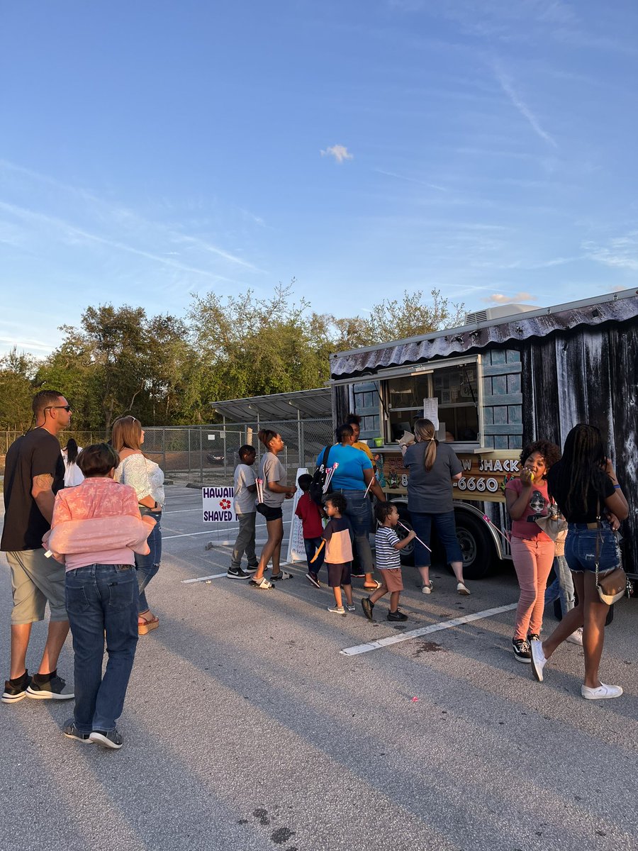 The HBE PTO Spring Fling was AWESOME!!!  Our PTO, HBE faculty &amp; staff provided fun games for the students and their families. We are grateful for everyone who organized, participated, and supported our school event! 🐻🎟️🐾♥️ <a href="/MCPS_Elementary/">🍎 MCPS Elementary Education</a>  @anniehembrook