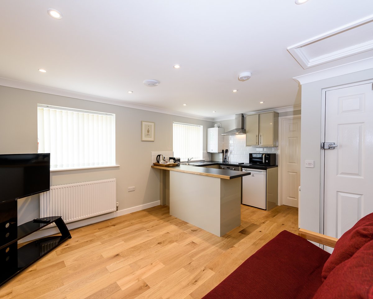 norwichaccommo1's tweet photo. These stylish apartments at Vauxhall street are just minutes walk from Norwich's town centre, making them the perfect location for business travellers. Find out more here: https://t.co/JGveCmHeFZ

#norwich #accommodation #airbnb #servicedaccommodation https://t.co/XRPgC1oG6Q