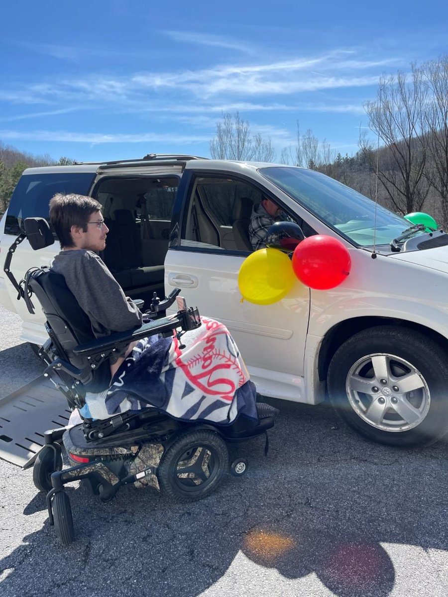 ryanshazierfund's tweet photo. Over the weekend, our Golden Window Program was able to provide Zach with his accessible van! He will now be able to get to outpatient rehabilitation and doctors appointments.
🙌
#shalieve #goldenwindow https://t.co/4fKpPtI7pA