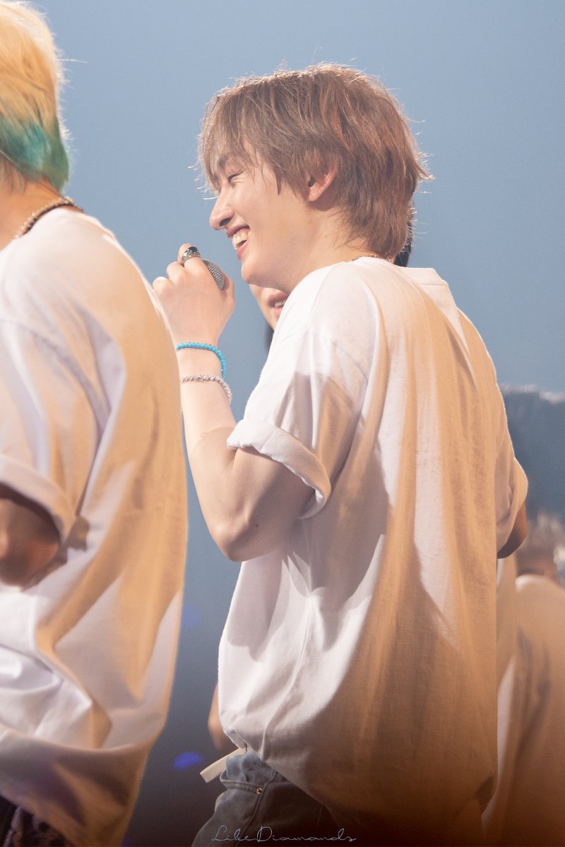 #4랑에_4랑을더한_혁재탄신일
#일단_사랑하는은혁이_생일
#HAPPYEUNHYUKDAY

멋있게 춤추고,  예쁘게 노래를 부르고, 
힘들때는 좀 쉬고,  많이 웃으면 좋겠어

생일 축하해💙

#슈퍼주니어 #SUPERJUNIOR
#은혁 #EUNHYUK