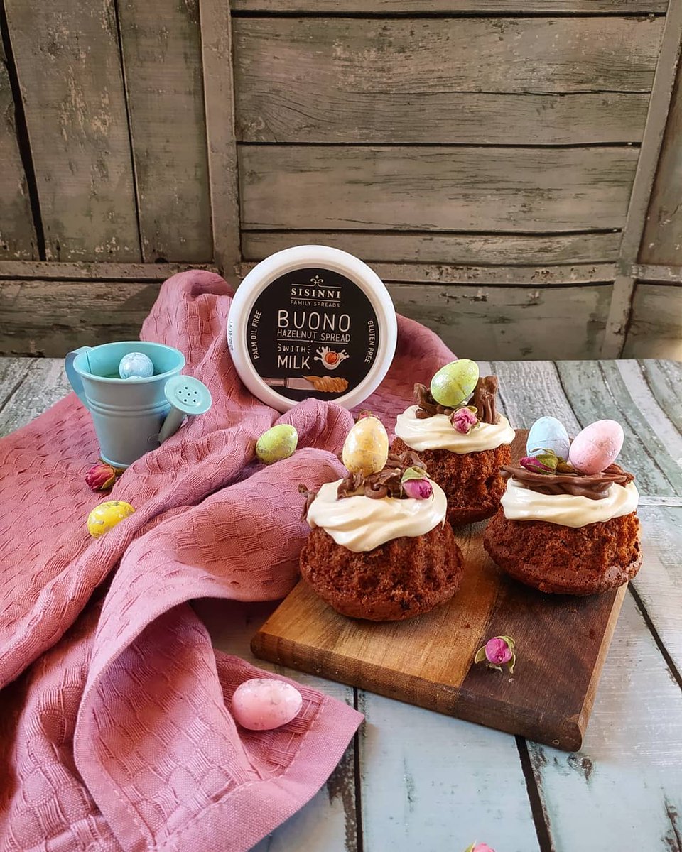 grecoroots's tweet photo. Welcome #April with festive #cupcakes that will bring a smile to our little friends! 🤩 Fluffy cupcakes, featuring perfectly with buono cream, and on top... colorful chocolaty #Easter eggs! An irresistible combination that everyone will love!! 😀 #grecoroots #qualitygreekproducts https://t.co/S3jDPDem8W