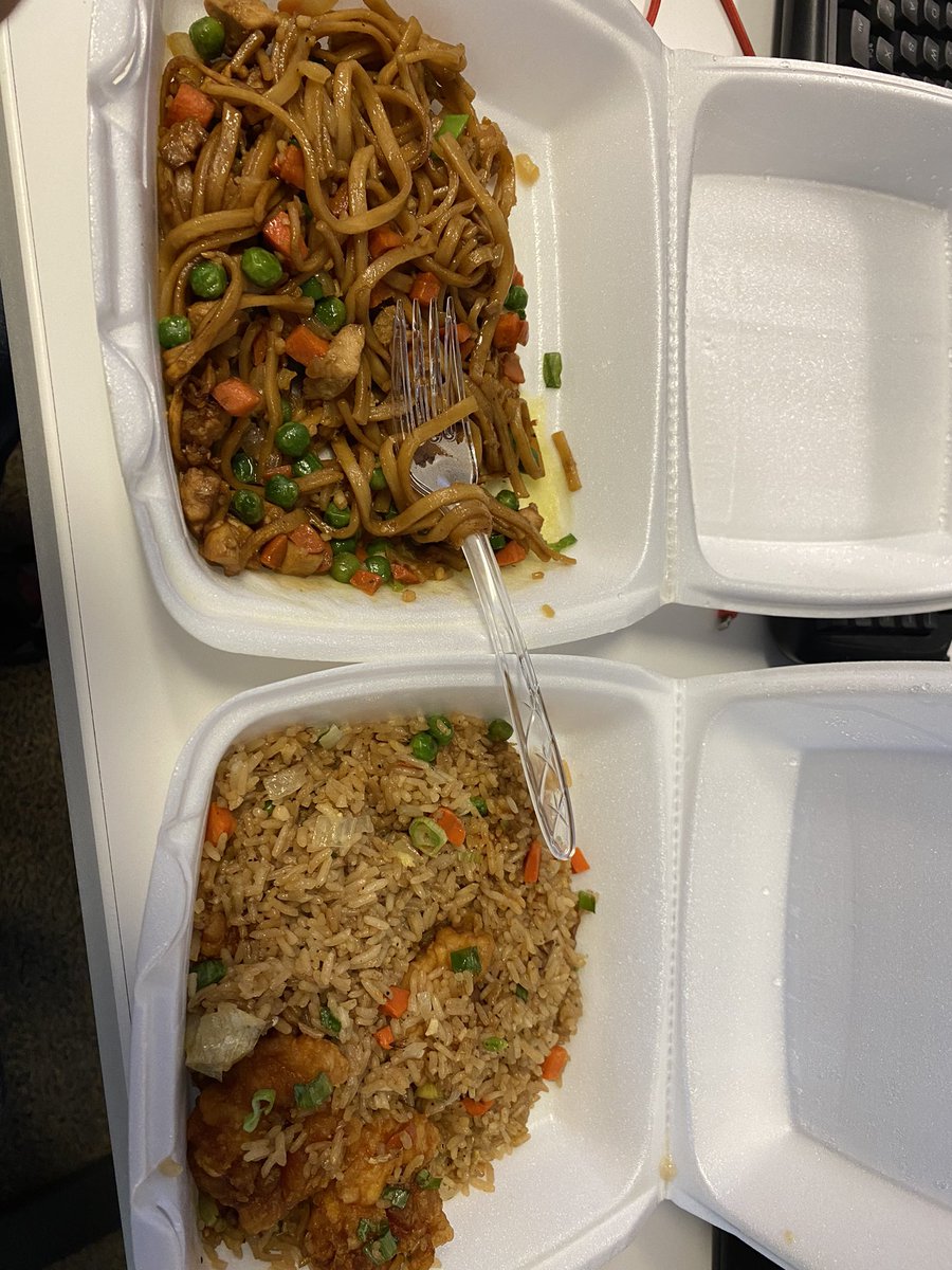 prplayman's tweet image. When one meal is not enough! #big #food #hungerformore #obesity