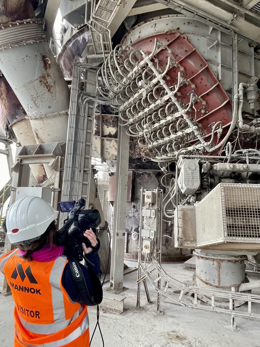 MannokBuild's tweet photo. There’s lots of interest in the FUELFLEX® Pyrolyzer, a world first technology, developed by @FLSmidth, decarbonising our cement production. It’ll be on your television screens very soon, which we will keep you updated on, but until then watch this video➡️  https://t.co/JCpwBeFT7m https://t.co/Ly1neA9obZ