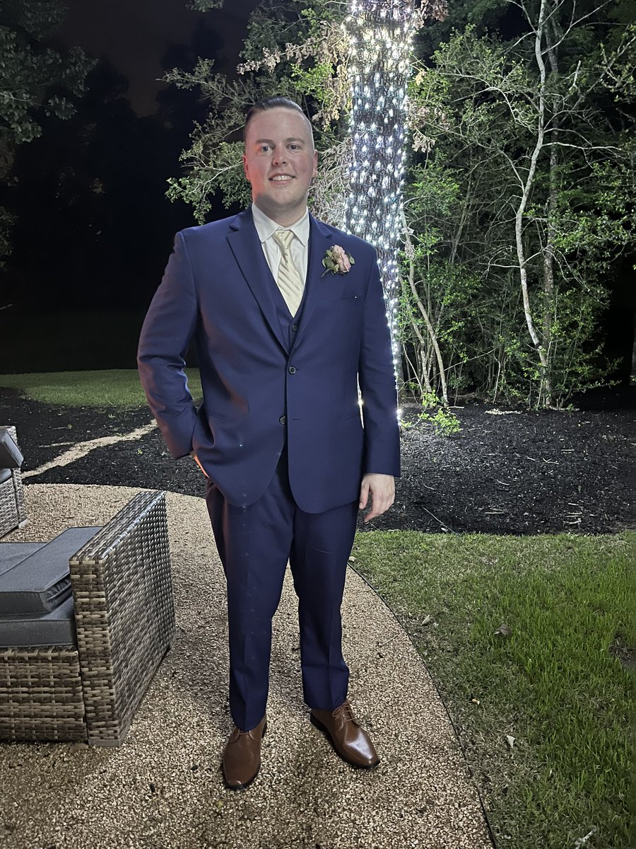 dad bod john tweet media