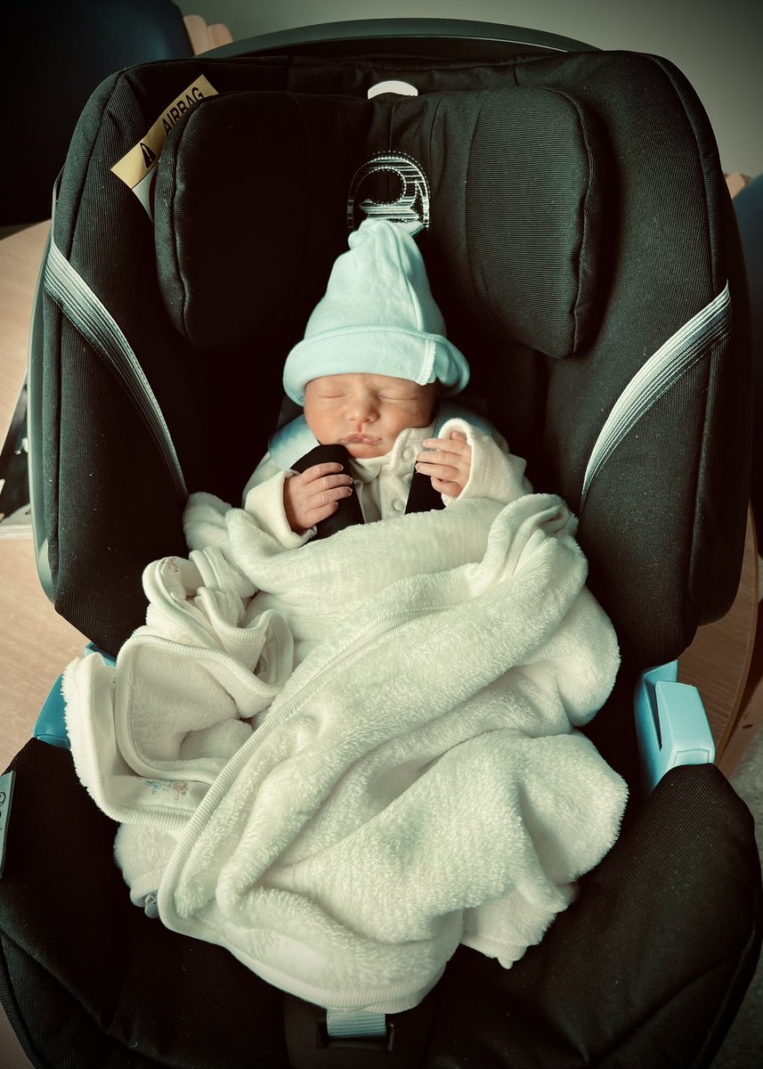 Much earlier than expected, but equally as rewarding, we have a new addition to the family 👶🏼. Mum and Baby doing fantastic and just arrived home after a short stay in Hospital ❤️. What size football boots are newborns 😮‍💨