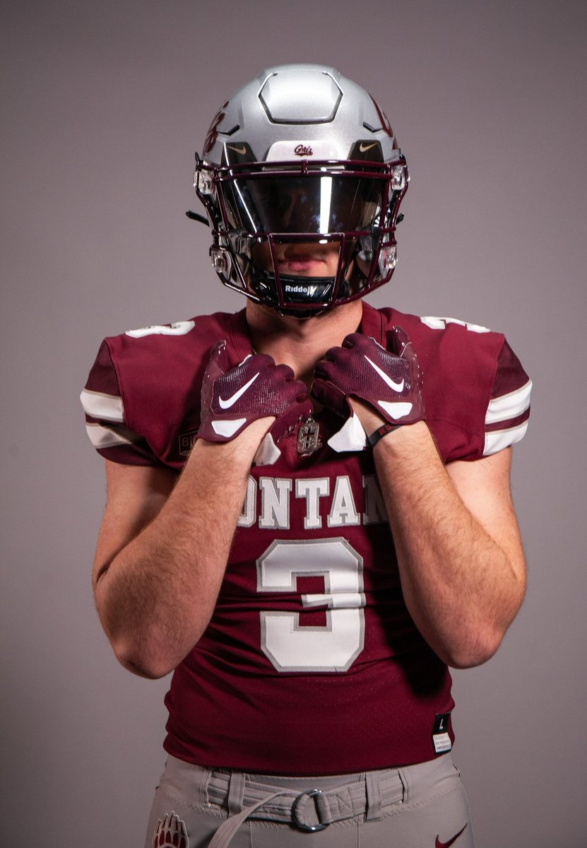 WiensHudson's tweet photo. Had a great time visiting @MontanaGrizFB.  Thank you @KeatonJ_3 for showing me the amazing facilities.  Loved putting Montana on my chest!!  #GoGriz #RTD @CoachMLinehan @rphen85 @GrizCoachGreen @coach_rosy @LockDown @CoachPerrone @BrandonHuffman @RAREAcademyID https://t.co/D2HBDT0XCZ
