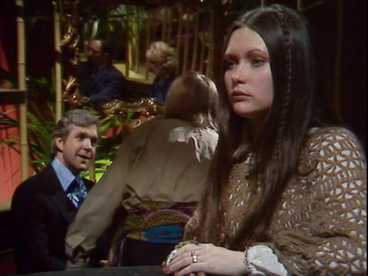 SaveRedlandLibr's tweet photo. 8pm TODAY on @TalkingPicsTV

From 1972, s3 Ep 9 of the #YorkshireTV #Drama #TheMainChance - “Doll on a Wall” directed by #JohnFrankau &amp; written by #RayJenkins 

🌟#JohnStride #MargaretAshcroft #EstelleKohler #GlynnEdwards #AnnaPalk #PatrickJordan #ScottAnthony #CandaceGlendenning https://t.co/mPcvPLiwSJ