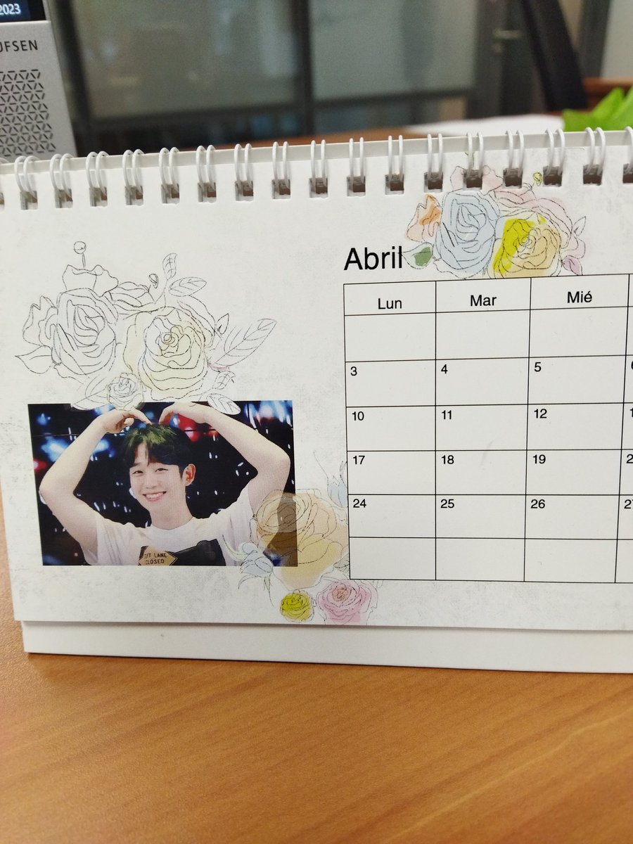 HaeinholicL's tweet photo. Starting my working April...all the best for everyone!! ❤️🙏🏻🤗🤗💪🏻💪🏻
#AprilBeGood https://t.co/doKaLsQ2hq