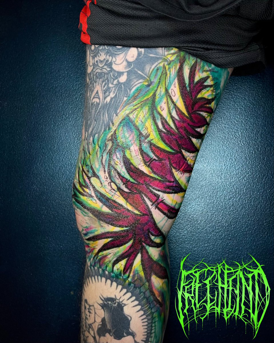 ndartwork's tweet image. (AUTO) FREEHAND 🖌️👽
Je tatoue désormais uniquement des pièces en Freehand et dans un style horrifique, dark…
Voici un exemple que j’ai dessiné sur moi-même 😁
Petit ou gros projet, n’hésitez pas à me contacter !
#freehand #freehandtattoo #markerdrawing #sharpie #darktattoo