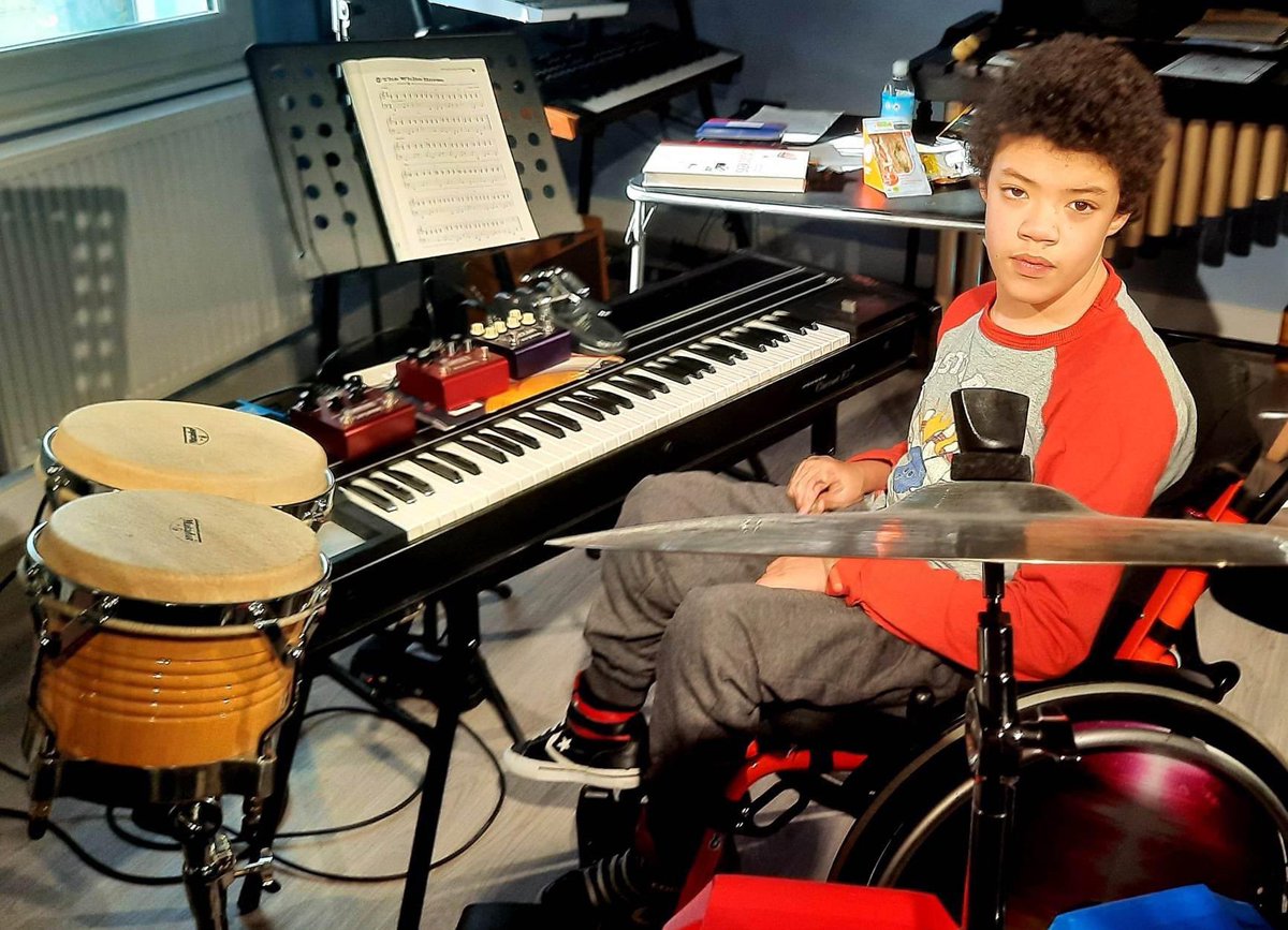 Artist #11: LENNIE &amp; HIS BAND 
5 May at Smile

"Although only 11 yrs old, Lennie is an old soul keyboard player, loving soul, motown, blues and jazz. Predominantly self taught he plays in his own distinct style due to his Cerebral Palsy" <a href="/TunesLennie/">Lennie's Tunes</a> 

facebook.com/events/6601332…