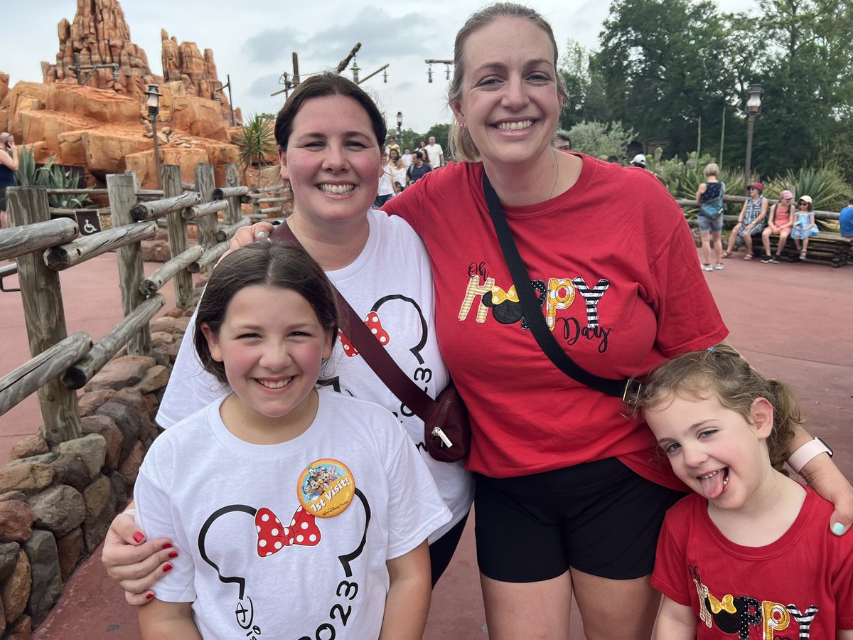 Mrs. Linnea Engles tweet media