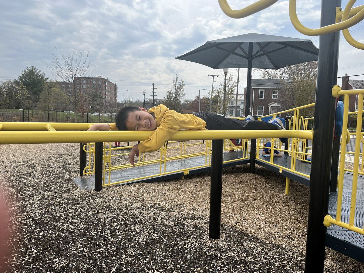 “Ms. Flynn I am camouflaged!!” Love when my kids utilize academic language they’ve learned 💛 @APS_ESOL 

Happy Spring Break everyone!!