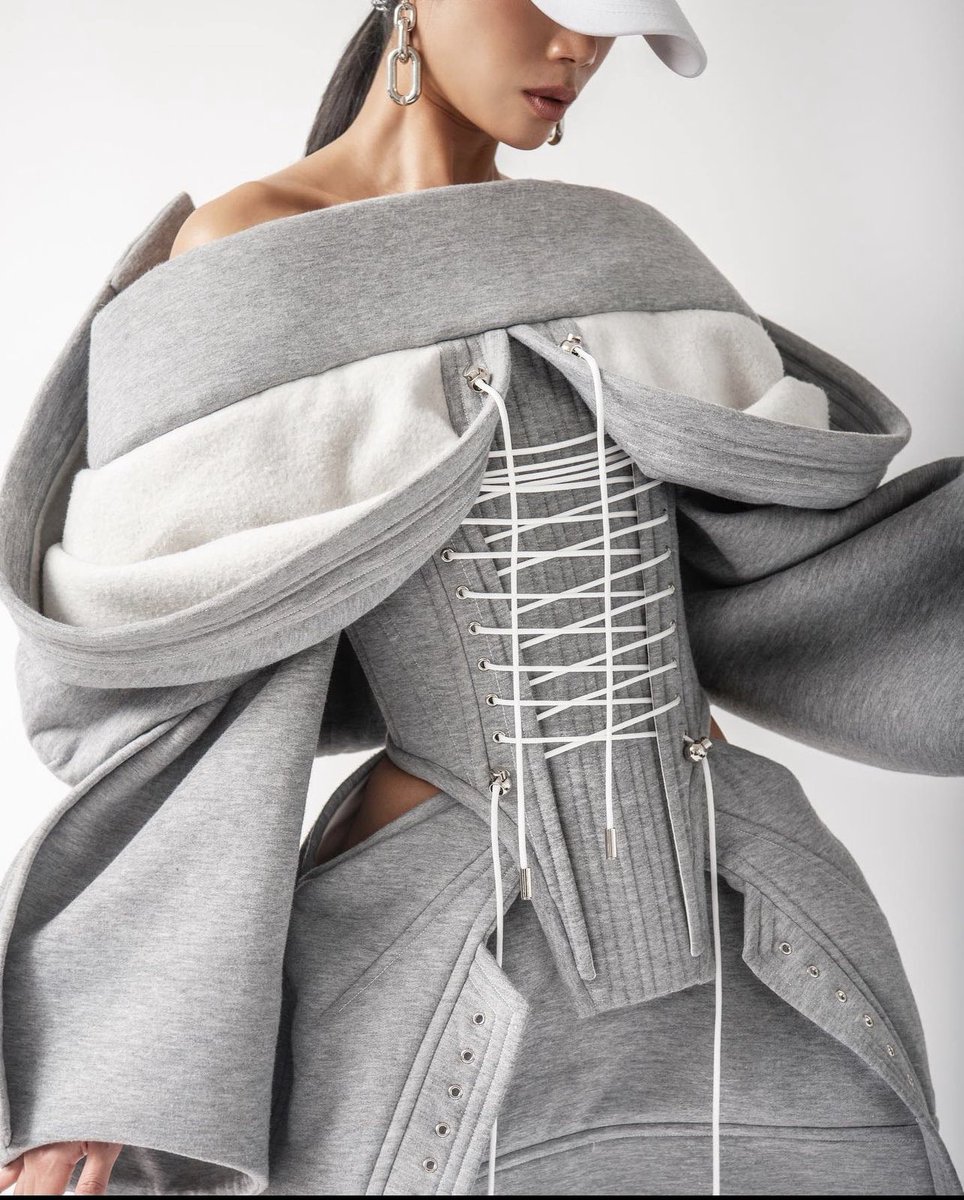 officialhambly's tweet photo. Charles Lu streetwear themed corset looks have a death grip on me rn https://t.co/8OphJKA7hs
