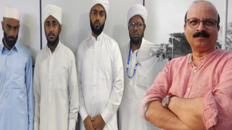 HKupdate's tweet image. Four Islamic students who are getting trained to become Mullah's &amp;amp; Usthads arrested for gold smuggling while coming back from Saudi Arabia after performing Umrah in their holy month of Ramdan 

Almost 5kg gold got seized from these Umrah passengers other day 

Advocate Shukoor