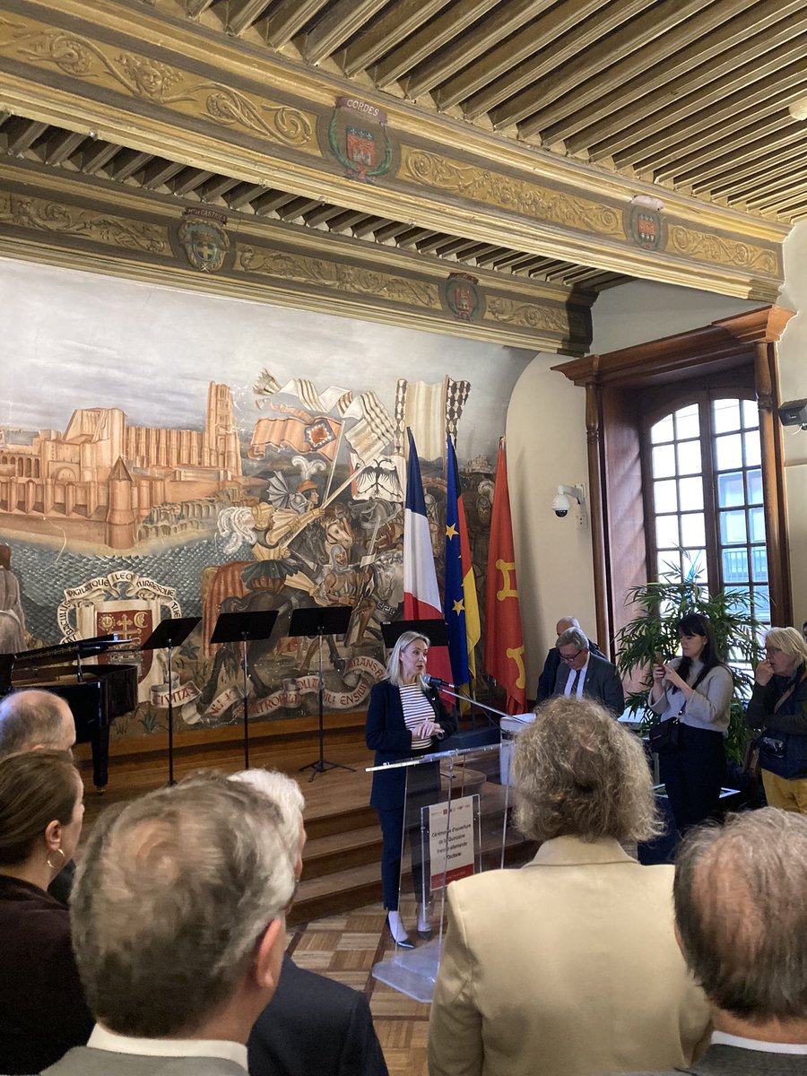 Maison Europe Direct tweet media