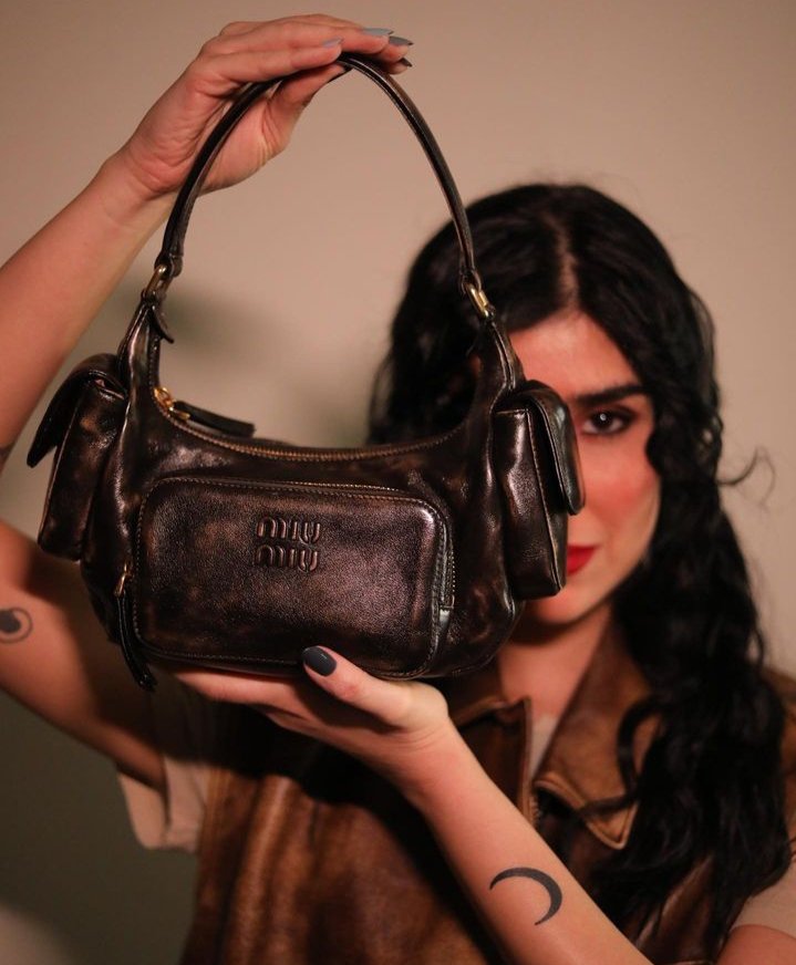 SamShovav's tweet photo. As I am working as Wealth Manager since ages 😆 I don't think that @miumiu_japan can find better face and talent to represent thier brand on the Middle East to boost the brand's wealth and valuation more than @ZeinahMakki 

Absolutely Great Choice &amp; seriously not because I am fan https://t.co/HAiJAz6j2V