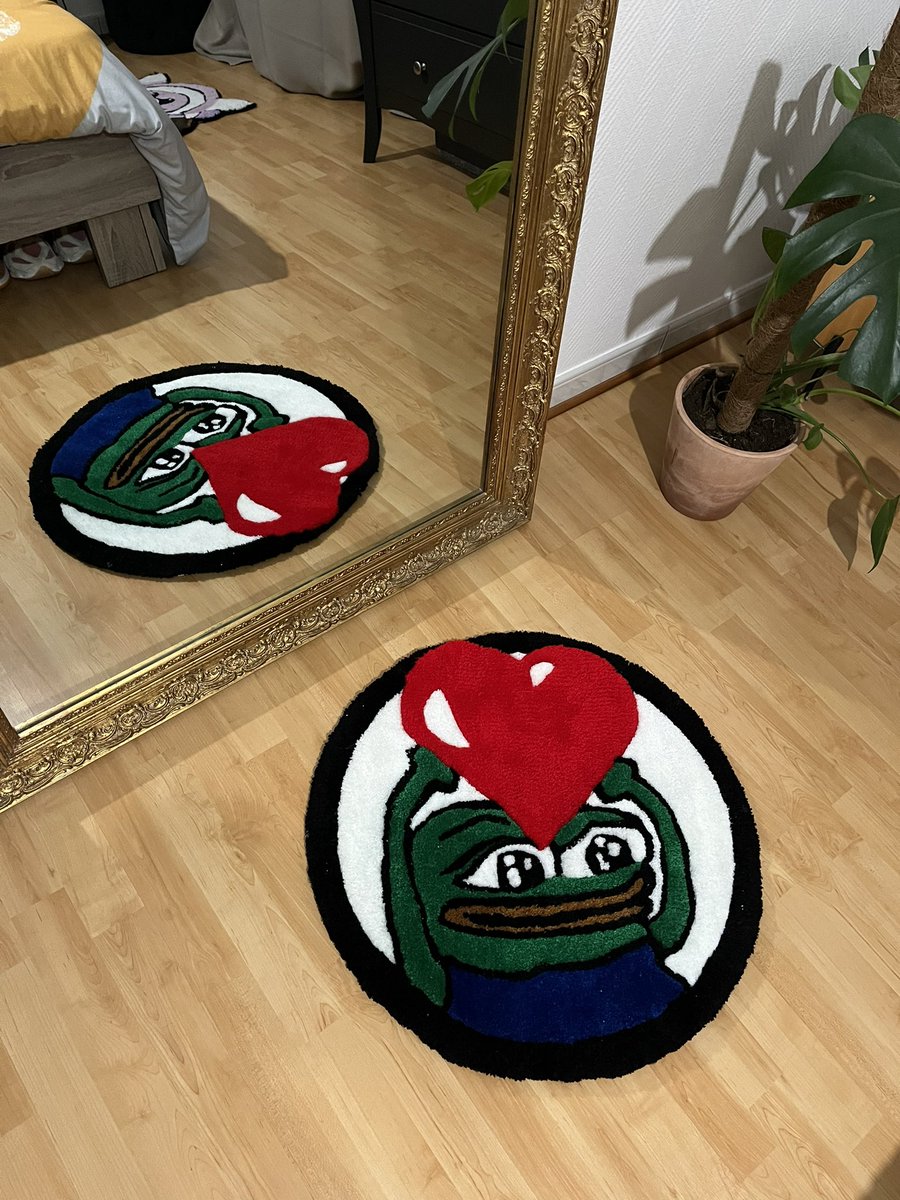 _kanekid's tweet photo. @WorldKnownledge Par ici ça fait des tapis 👉🏻👈🏻 https://t.co/S4pc7SVbI2