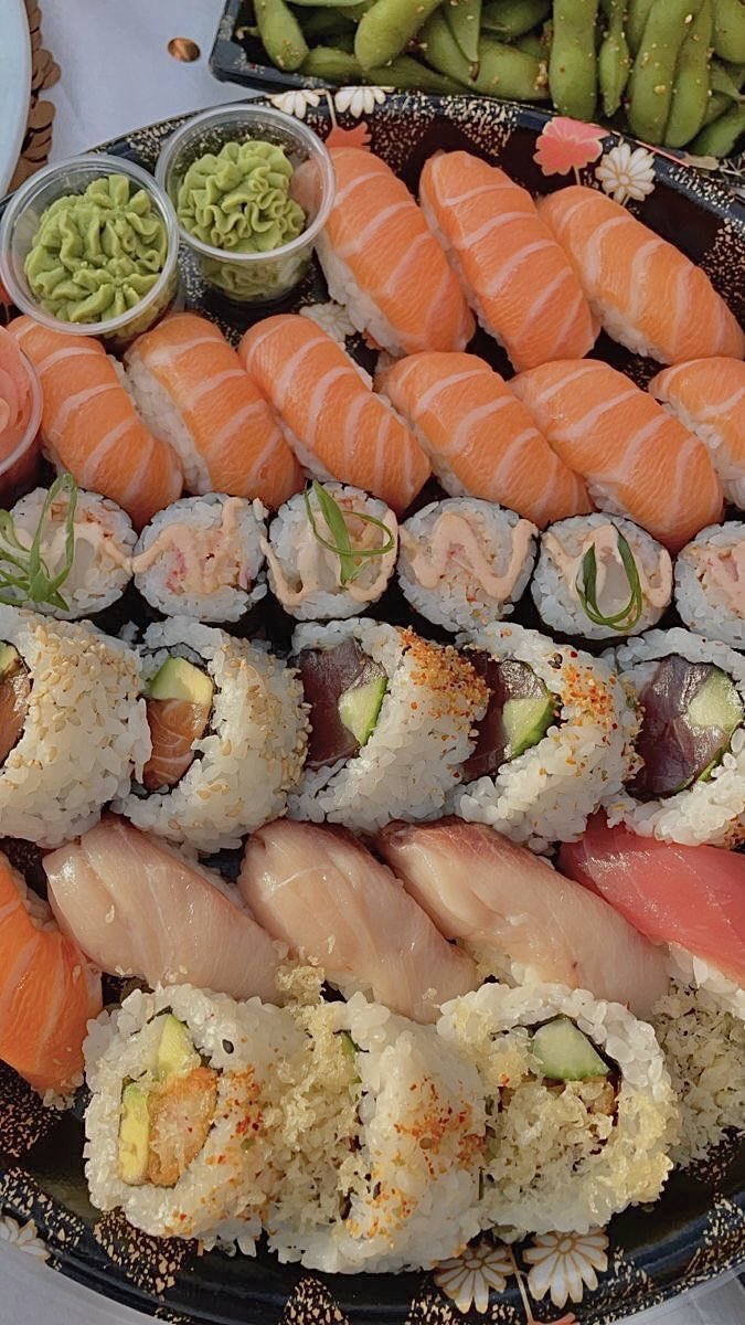 malusokay's tweet photo. Always in the mood for sushi 🍣 https://t.co/NG7HslhTK5