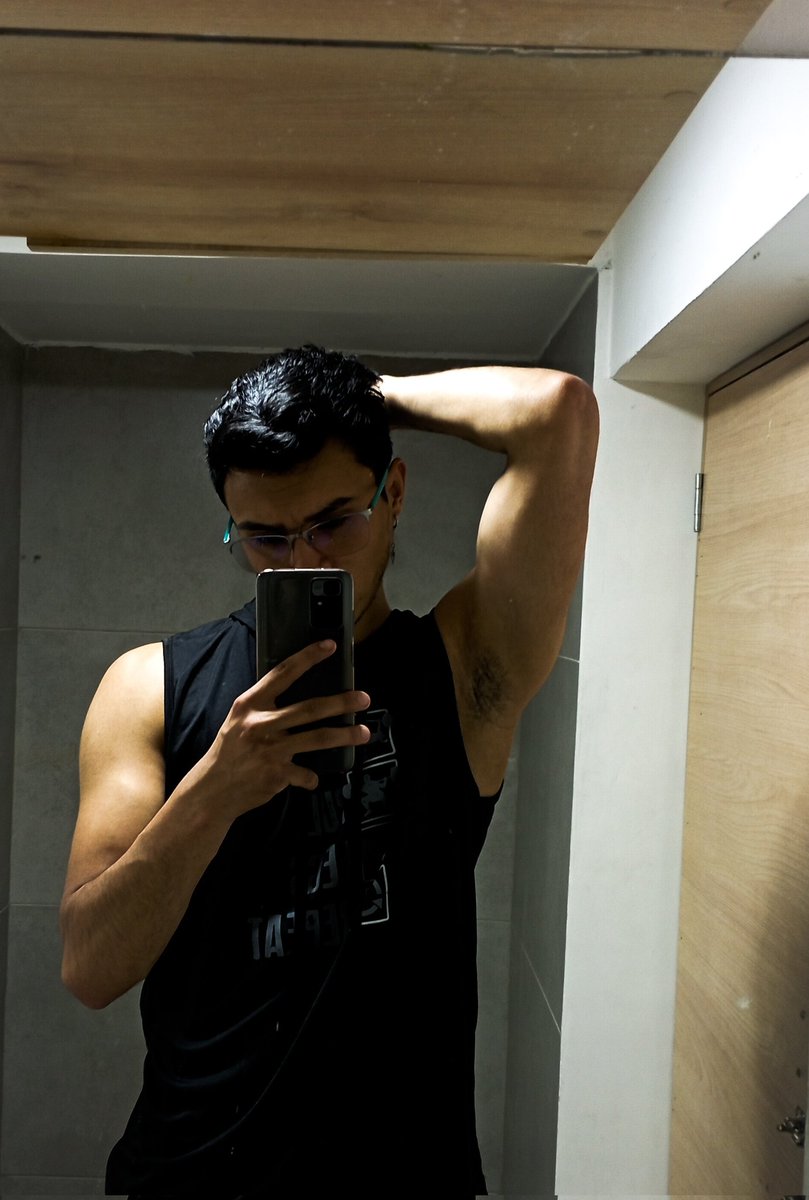 criss_wfl's tweet photo. I finish training and I'm horny 🔥🥵
#onlyfansFree #fitness https://t.co/vwVtHMPvtK