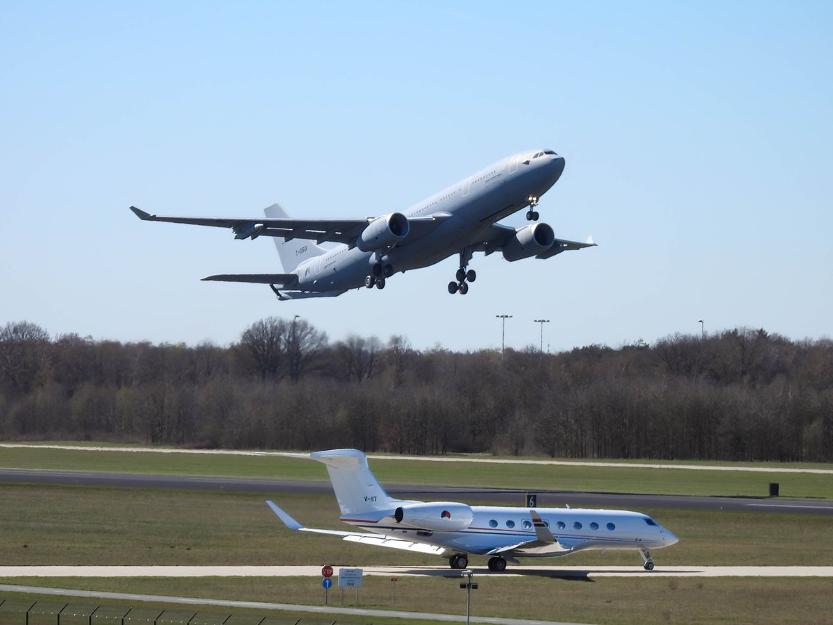 EHEH_Spotter's tweet photo. ๐ณ๐ฑRNLAF Airbus A330 MRTT T-060 as flight #MULTI99 / #MMF99 @ EHEH
#NLspot https://t.co/HHw35LWmJD