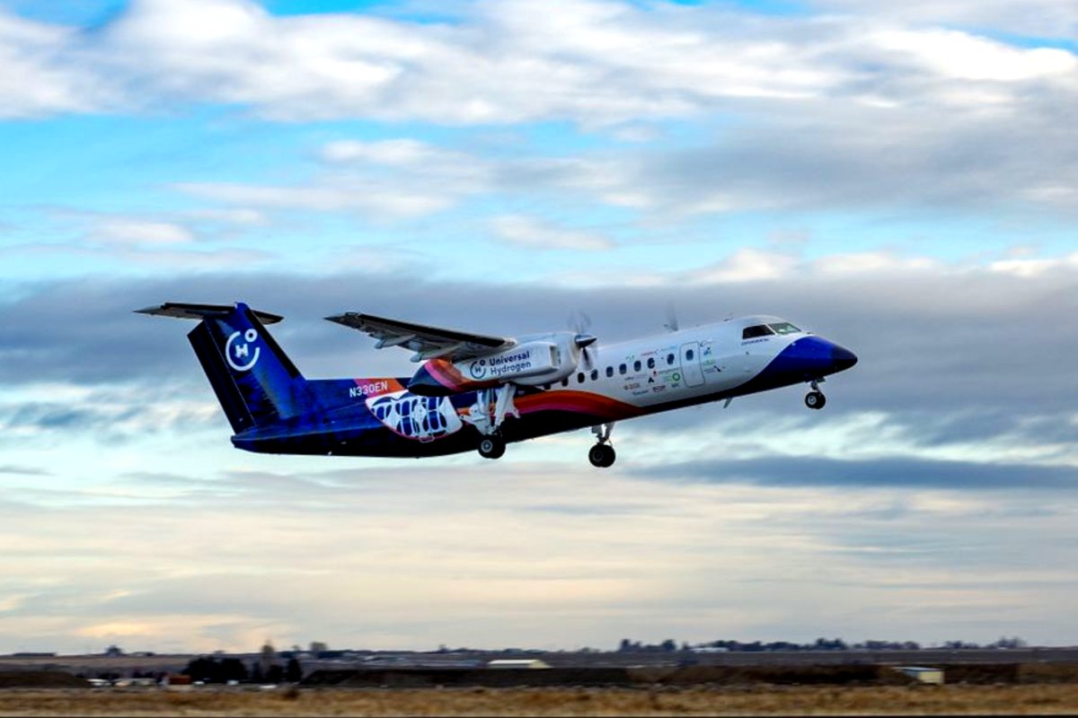 ParliamoDiNews's tweet image. Il più grande aereo a celle a combustibile a idrogeno di sempre prende il volo
 parliamodi.news/detail/12774.h… #03Aprile #HackadayColumns #Science #flight #fuelcell