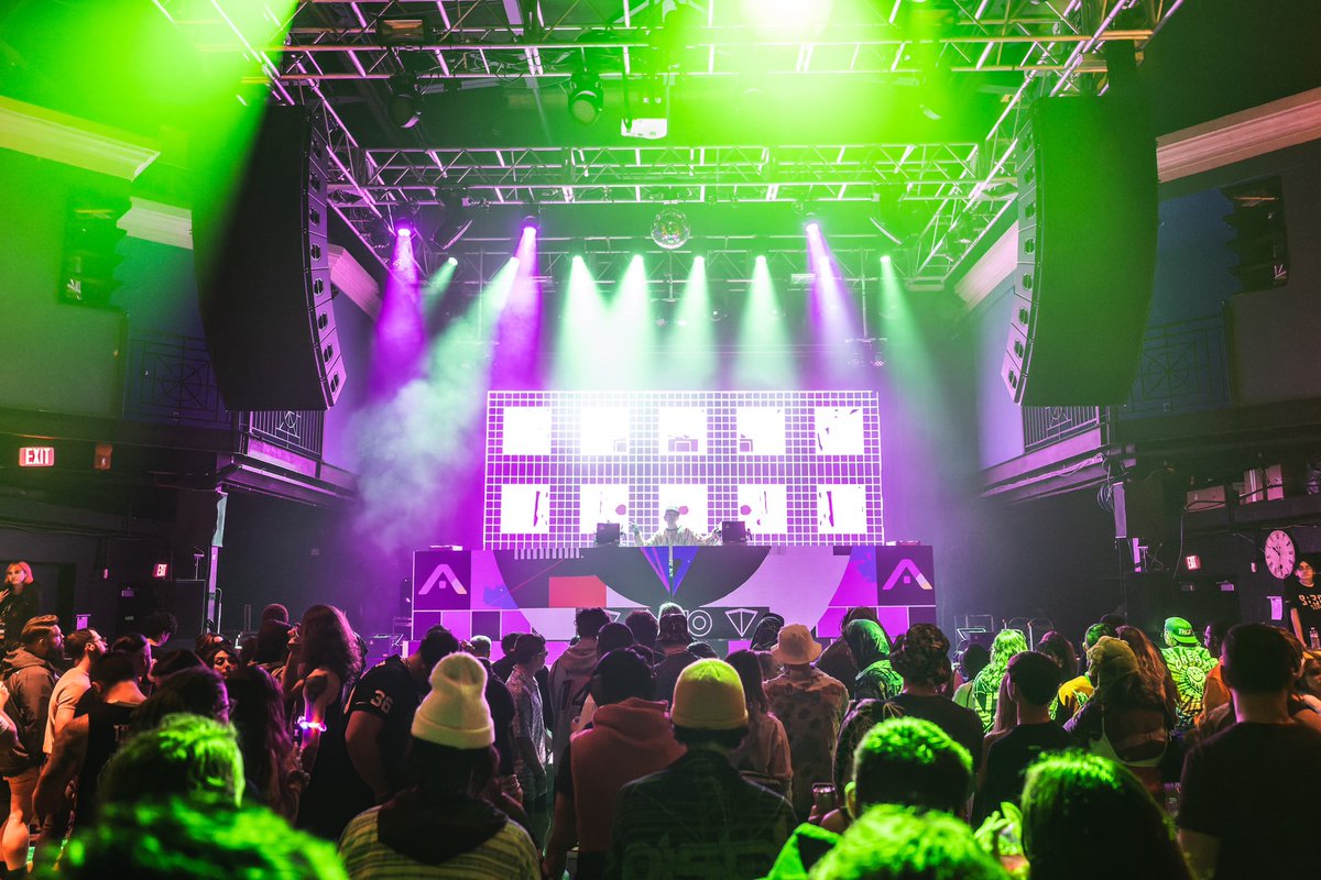 blookahmusic tweet picture