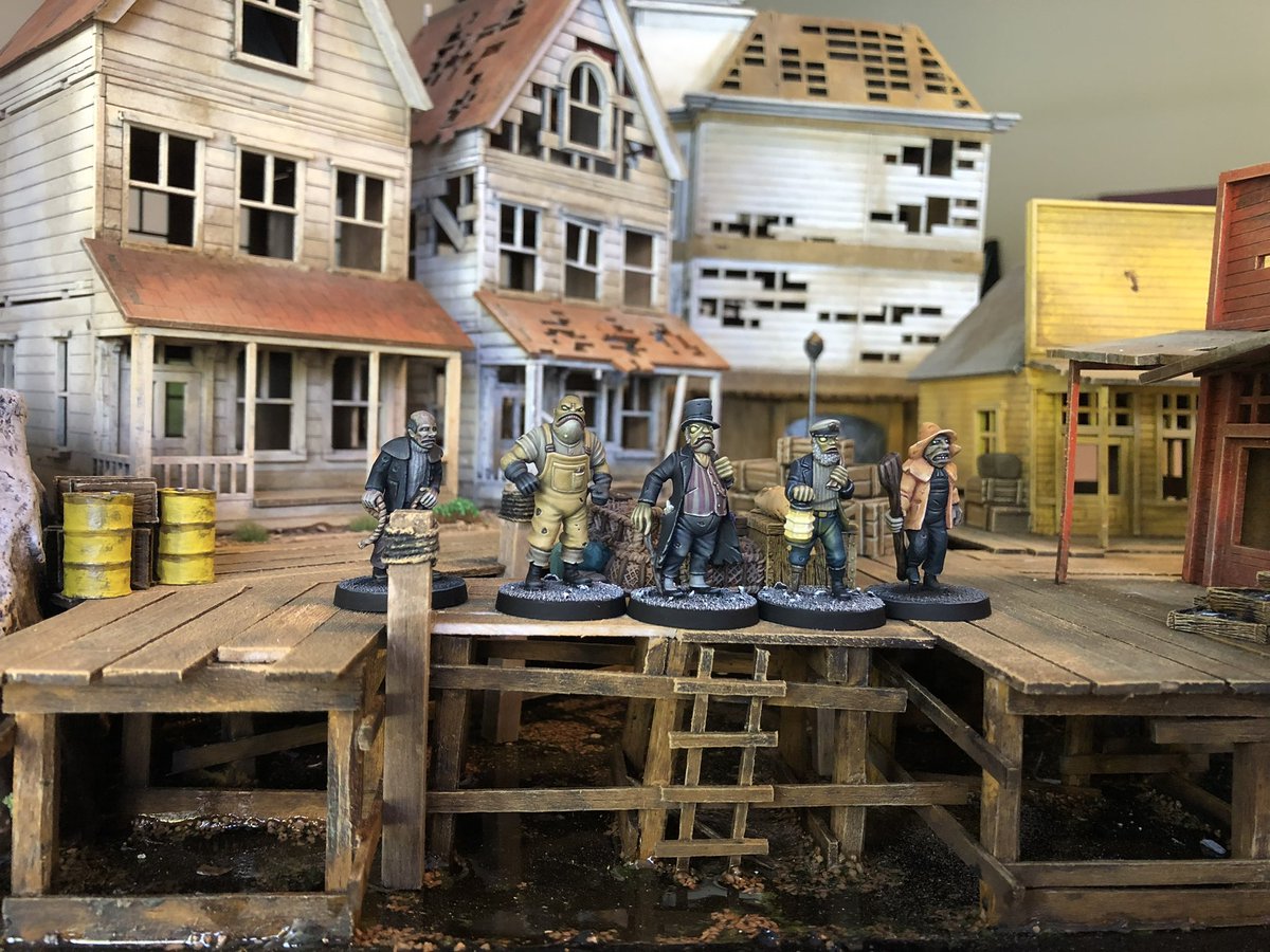 DiceCrooked's tweet photo. Crooked Dice is 14 today! Spent some time taking pics of our lovely miniatures on beautiful terrain - I love my job! Thanks for helping us keep on keeping on 14 years later.
#crookeddice #tabletopminiatures #7TVpulp #salute50 #lurkersfromthedeep #sarissa https://t.co/MoxJRhXPYu