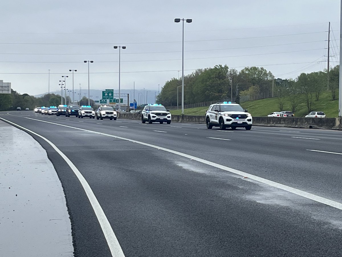 MyBroadcastLife's tweet photo. First responders now on the way to Tuscaloosa for the funeral of #officergarrettcrumby and Alabamians out to support @HsvPolice @whnt https://t.co/ri5m9OIMnz