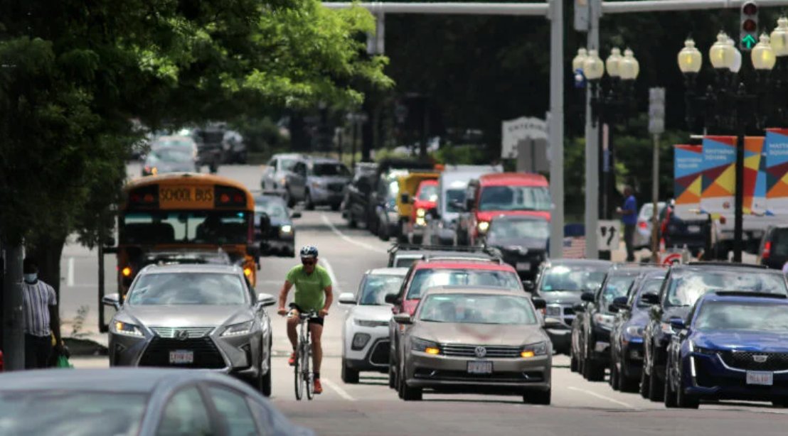 Boston.com tweet media