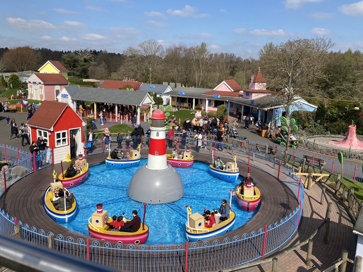 TeamFour's tweet image. I have spent 7 hours at Peppa Pig World with my niece &amp;amp; brother today. I now have a very large gin &amp;amp; tonic….