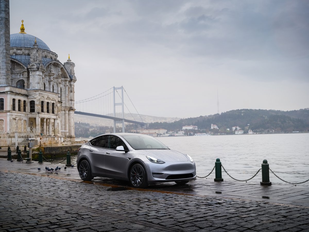insideevstr's tweet photo. Diğer önemli detaylar 🚨

📌Supercharger'lar yarın açılıyor!
📌Modeller Autopilot sistemini standart olarak sunacak
📌Gelişmiş Autopilot ve Smart Summon opsiyon listesinde
📌Modeller Türkçe sesli komut desteği ile geliyor https://t.co/K6O9bQoh7X