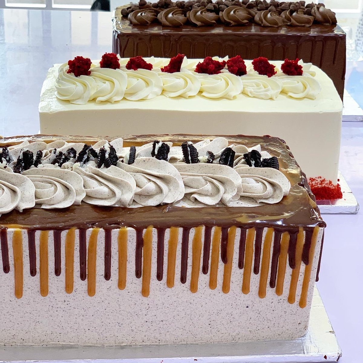 dupesbakery's tweet photo. Cakes slices are now available for pick up and delivery within Lagos 

#dupesbakery #cakesinlagos #cakeslices #cakesinikeja https://t.co/iTtH0Tf7WG