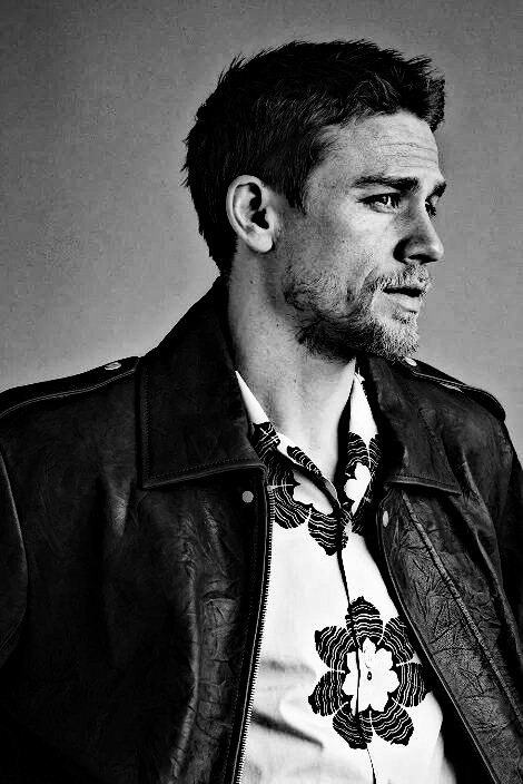 ᅠ
 ᅠ𝗯𝗮𝗯𝘆, you rule the fucking 𝑘𝑖𝑛𝑔𝑑𝑜𝑚 ;
 ᅠ⎯⎯⎯  and I will gladly 𝗯𝗼𝘄 to 𝘆𝗼𝘂.
ᅠᅠ