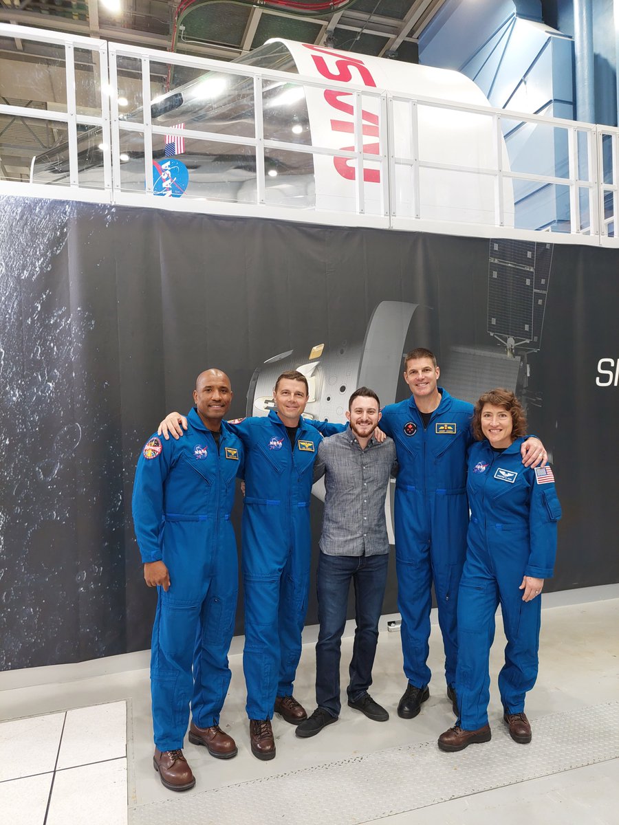 G2Nasa's tweet image. Superb crew. Trying see if I can fit in as a secondary payload. Efforts thus far are futile.