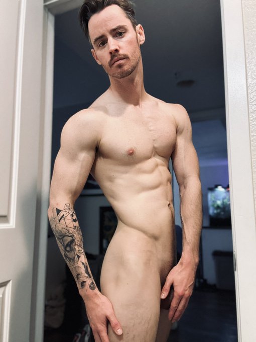 This one&rsquo;s for the boys. https://t.co/ToSR3VYQyf