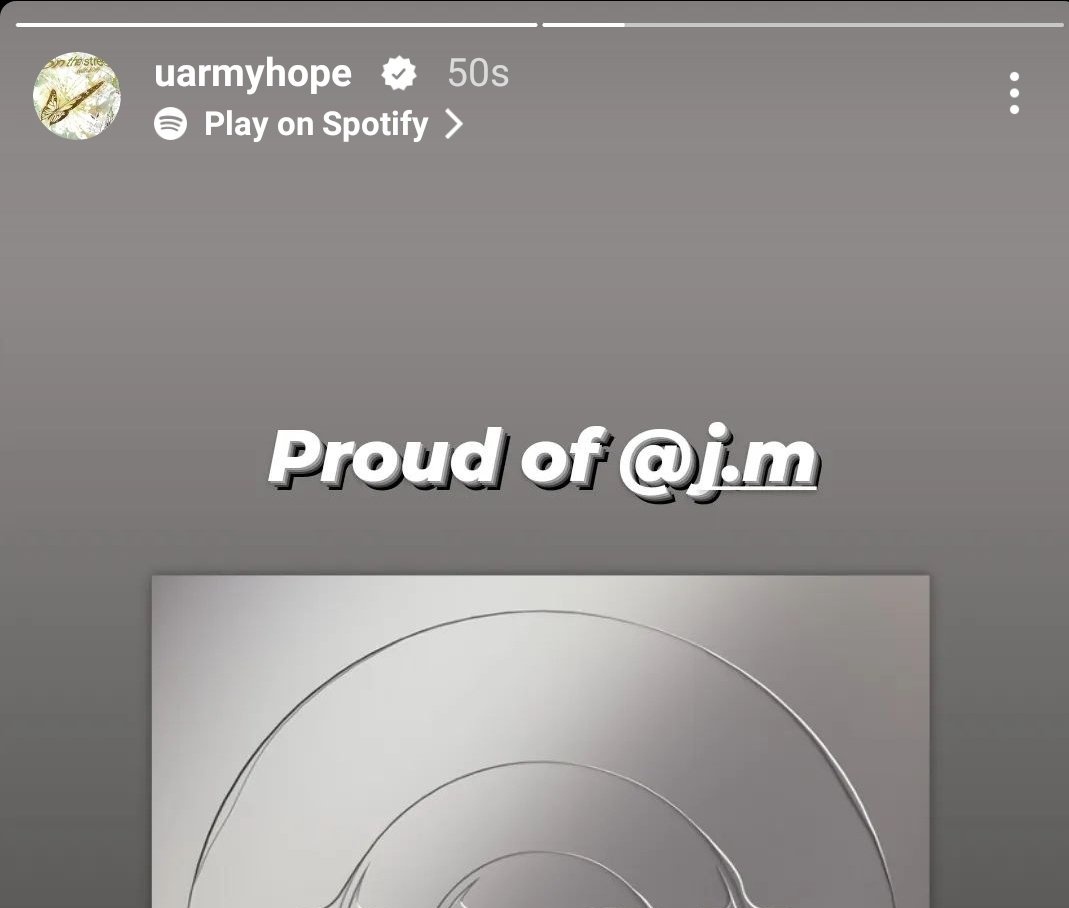 bangtinyboyys's tweet photo. He really is jimin's no 1 supporter i have tear in my eyes https://t.co/ZVguAGDFY1