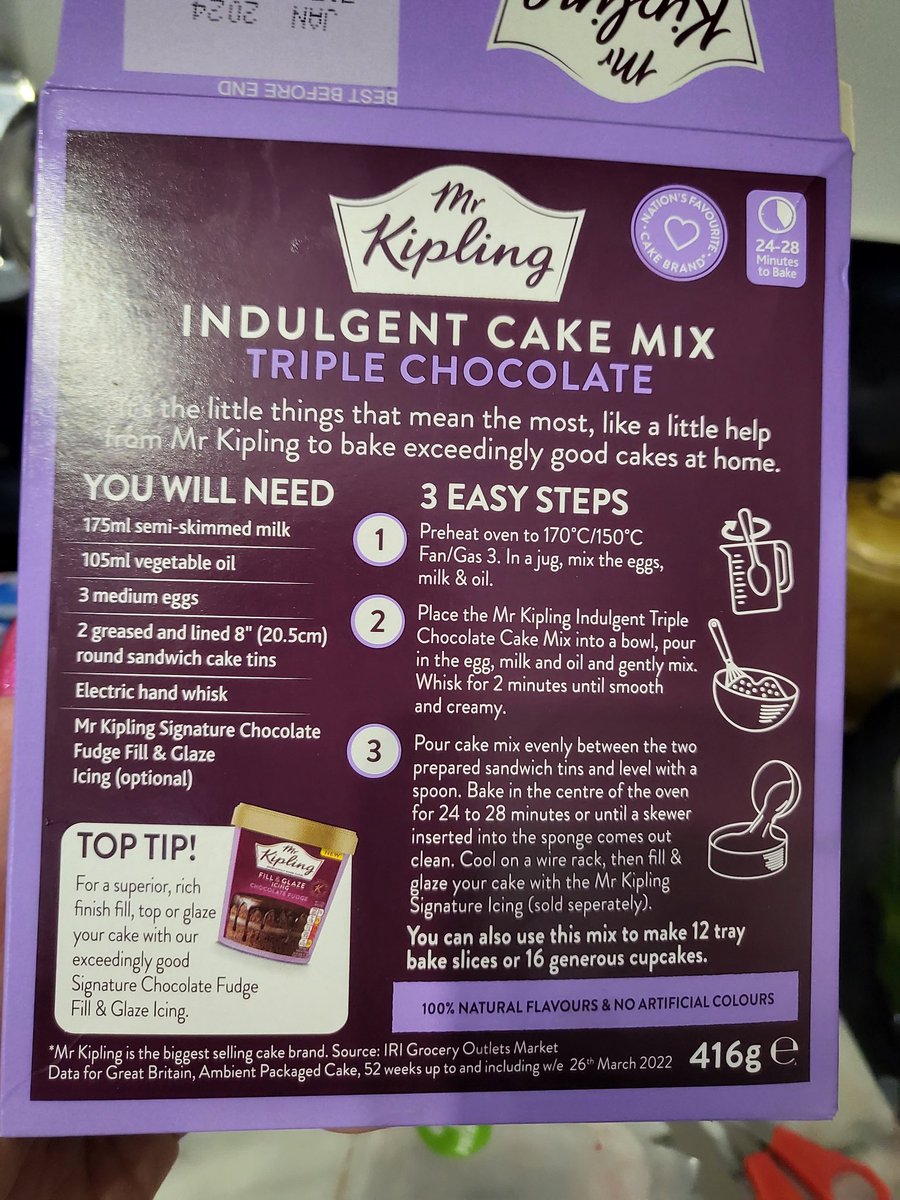 Titian73's tweet image. I thought it would all be in the pack! #bakingfail fortunately I also made a boiled pineapple cake 😋