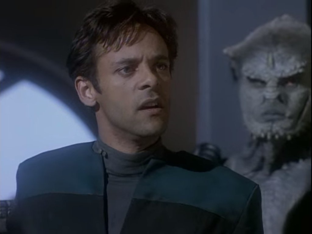 DASALTELElD's tweet photo. listen, i can take as many screenshots of beaten-up stinky bashir as much as i want https://t.co/RpAmQm2tug